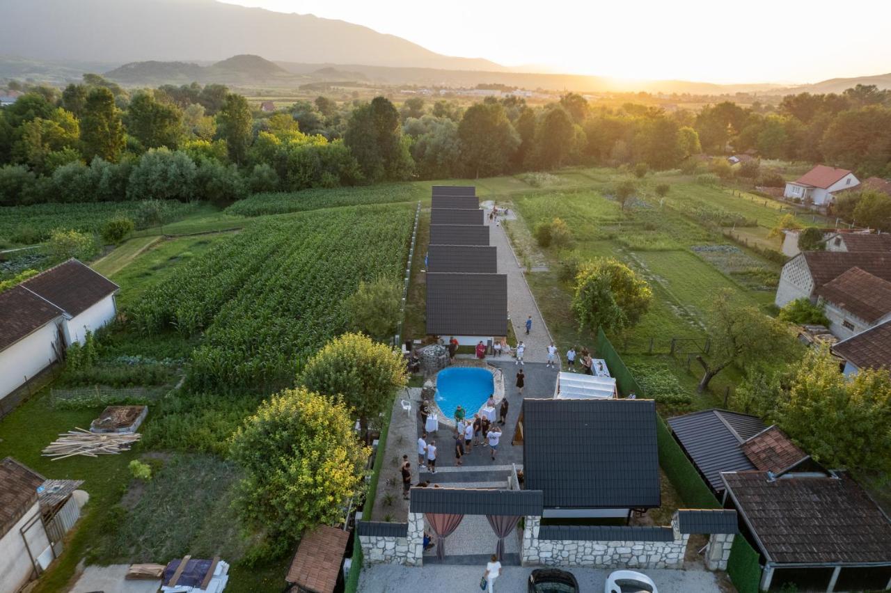 Resort La Familia Bihać エクステリア 写真