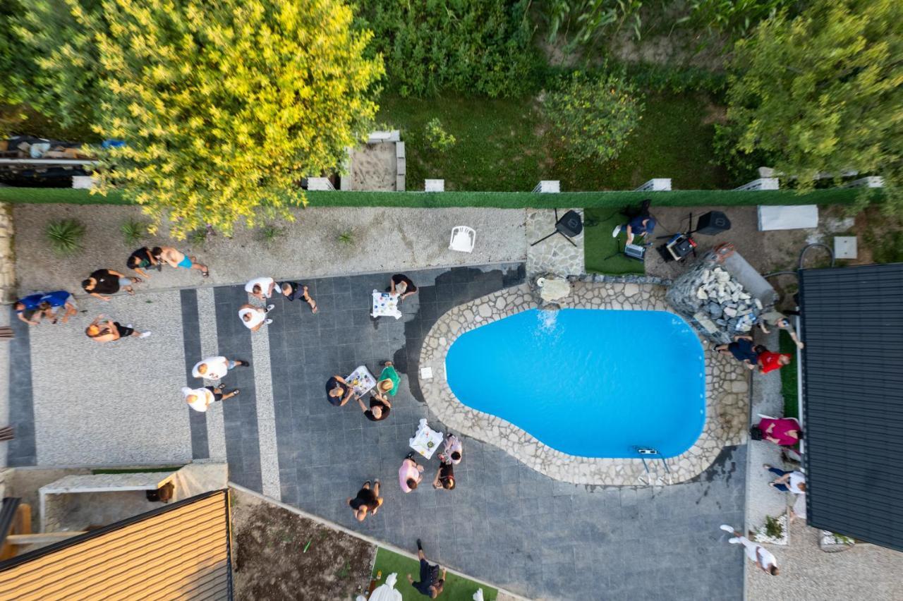 Resort La Familia Bihać エクステリア 写真