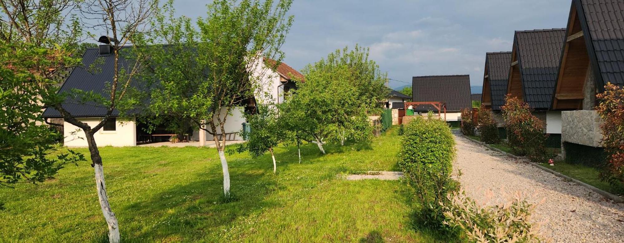 Resort La Familia Bihać エクステリア 写真