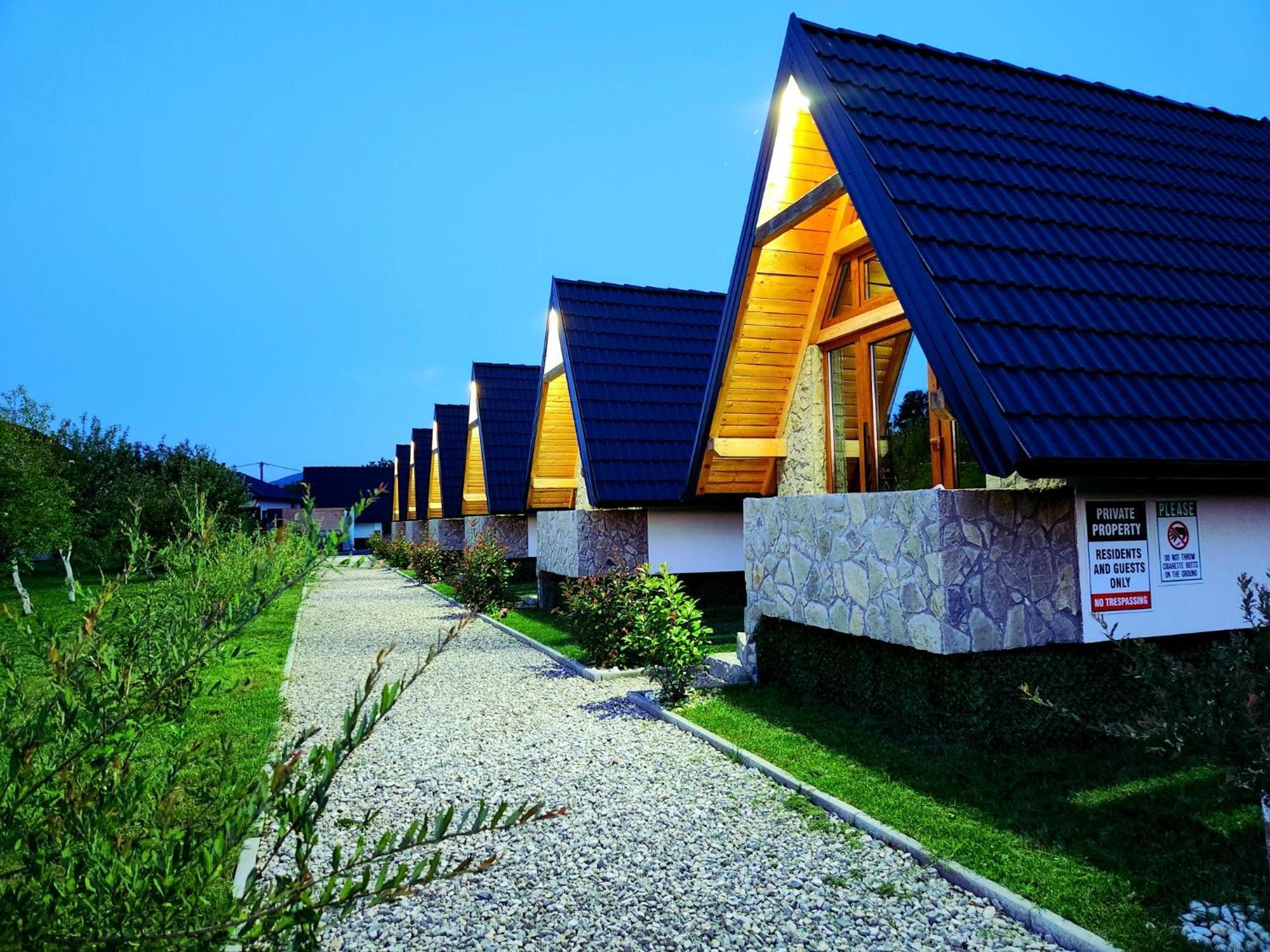 Resort La Familia Bihać エクステリア 写真